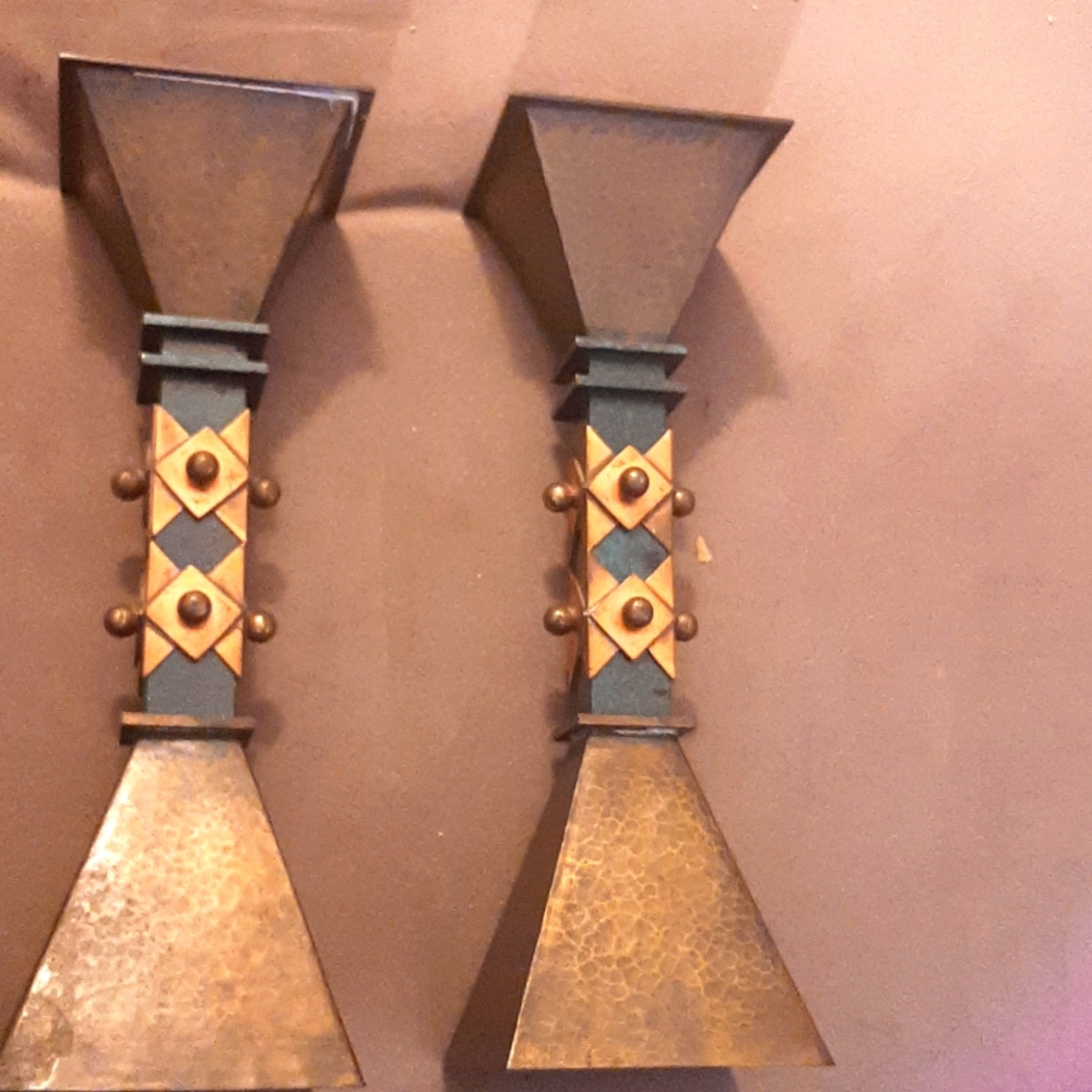 Post modern metal canslesticks